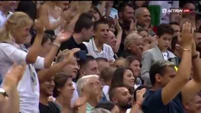 Dimitrov lets a ballkid play vs Djokovic and surprises Novak with a great point