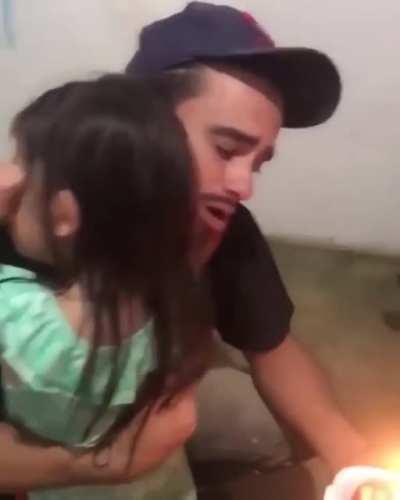 This father couldn't afford a full cake for his daughters birthday and she wasn't expecting one.