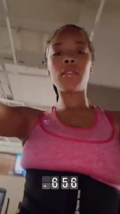 Serayah Hitting The Gym