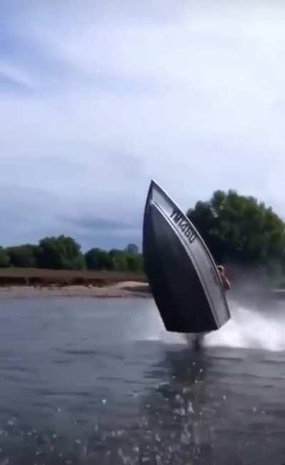 Amazing boat skills