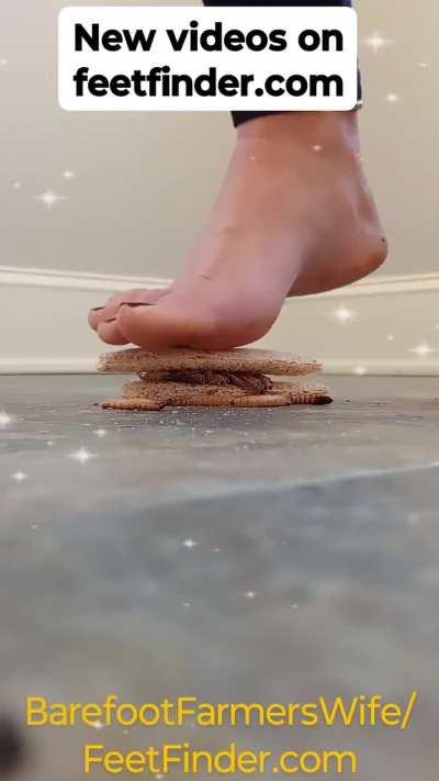 Barefoot crush