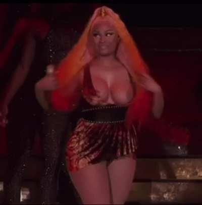 Nicki Minaj titties