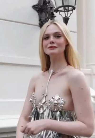 Elle Fanning