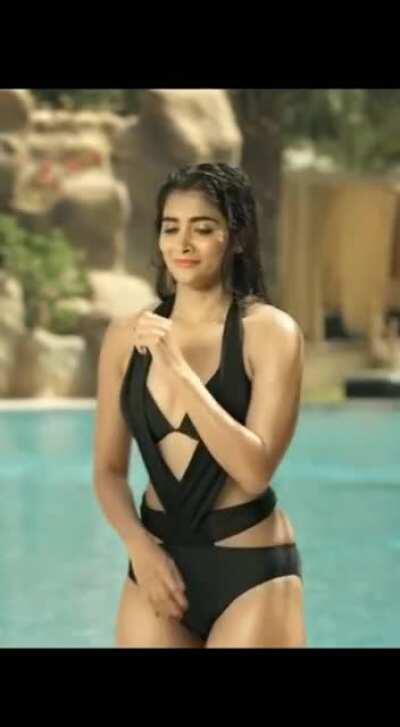 Pooja Hegde's thick bikini avatar!