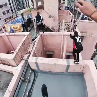 Intense freerunning/parkour that will have you on the edge of your seat