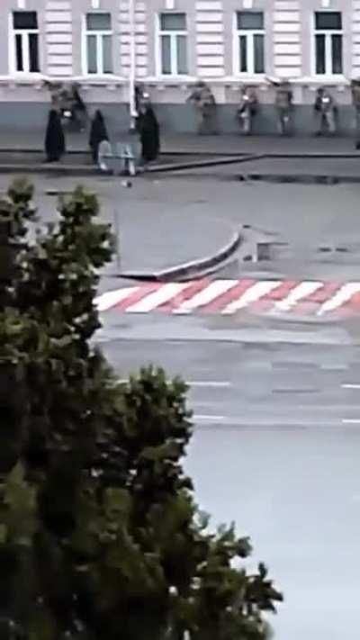 Russian forces are storming the SBU building in Melitopol.