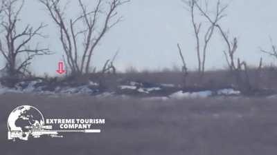 Ukrainian Sniper hits a Russian soldier 