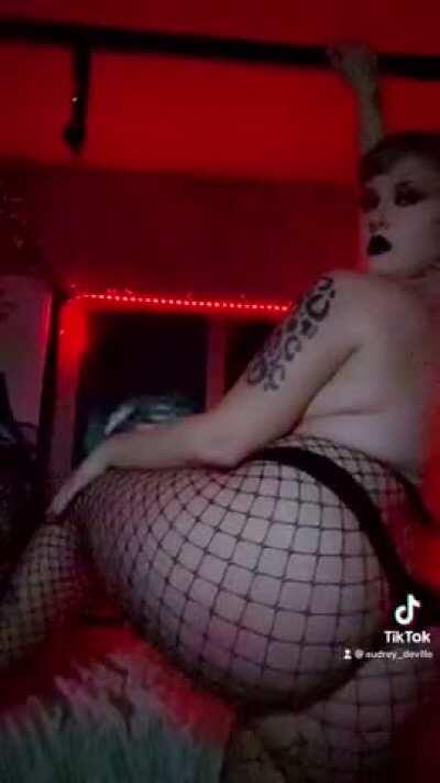 Slapping Twerking Big Ass Tiktok Pawg Porn GIF by Audrey DeVille