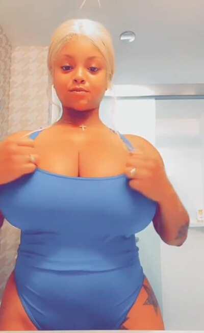 From her tipsnaps 🥵😍