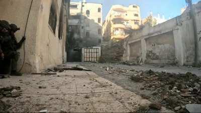 Blowing up building near Al-shifa hospital 