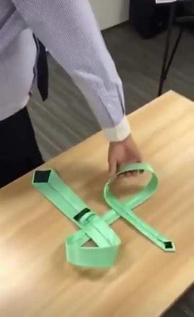 Fastest Way to tie your Tie