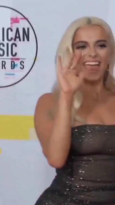 Bebe Rexha (American Music Awards 2017)