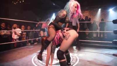 Little Miss Roxxy shamelessly kicking Lizzy Evo between the legs