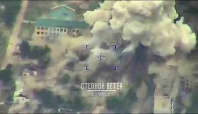 Video of a Russian ODAB-1500 UMPK glide bomb strike in Siversk