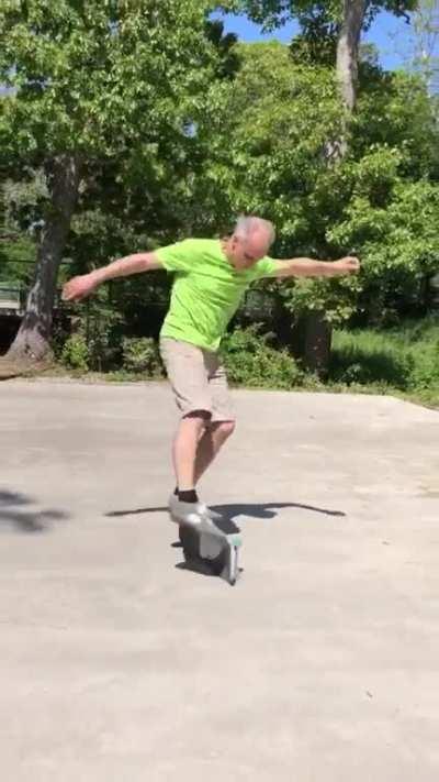 This guy can rock a freestyle skateboard!