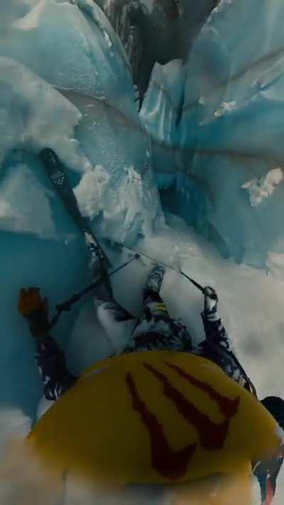 French Skier (@lespowtos on Instagram) miraculously survives crevasse fall