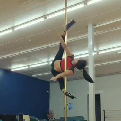 unimpressed with people not giving strippers credit for origins of pole moves.