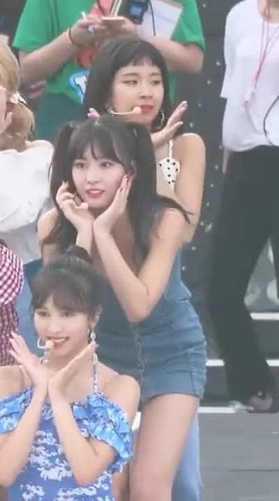 TWICE - Momo