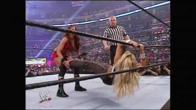 Christy Hemme attempting the Lita routine on Trish Stratus