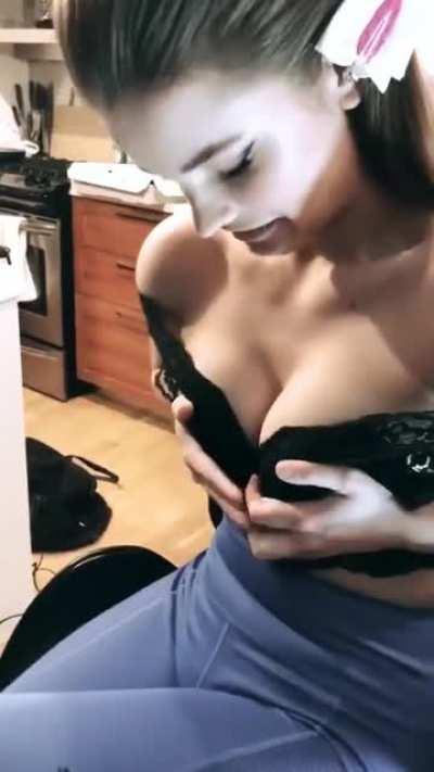 Squeeze Boobs + She is SO HOT