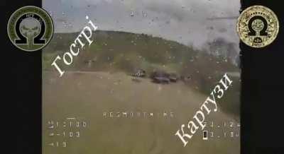 Ukrainian FPV drones targeting a Russian armor recovery vehicle which was trying to salvage their vehicles from yesterday's probing attack (Russian side of the border north of Kharkiv May 11, 2024)