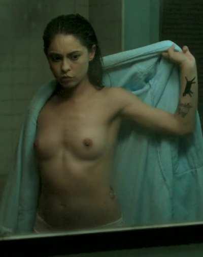 400px x 505px - ðŸ”¥ Rosa Salazar - Showing her tits in 'Brand New Cherry' S...