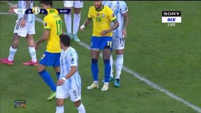 Otamendi: “Sit tf up Neymar, you’re ok”