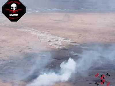 Destruction of a large Russian column of AFVs during yesterdays (jan 30) Russian attack on the Donetsk front. Video from “Bulava” unit of the 72nd brigade.