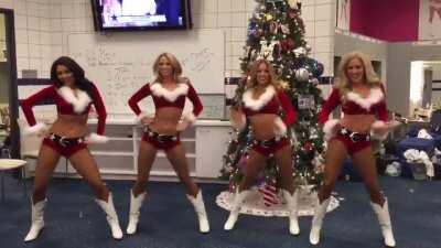 Let’s just do a Xmas clip in July. Alexis, Maggie, Savannah & Lexi recreating Mean Girls