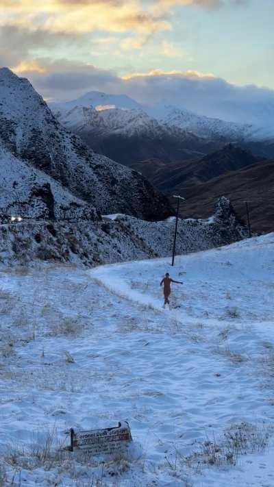 never in clothes , even when it snows 