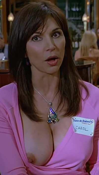 Kimberly Page in The 40 Year Old Virgin (CROPPED FOR MOBILE)