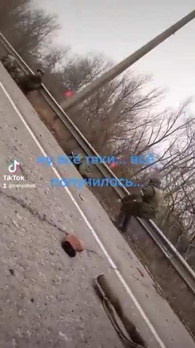 Exposed Russian infantry column retreat under Ukrainian fire and drags their casualties [NSFW]