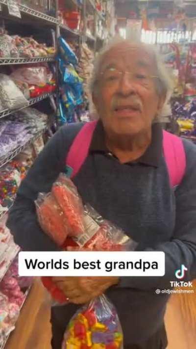 World's Best Grandpa, indeed ❤️