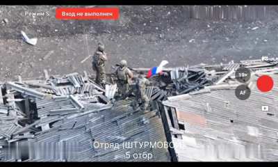 Russian servicemen raised a flag in Yasna Polyana