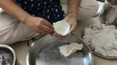 Making &quot;ukdiche modak&quot;, credits: meri mataji