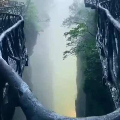 🔥 Zhangjiajie National Forest Park, China