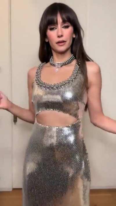 Nina TikTok with her Oscars outfit  3/13/24 