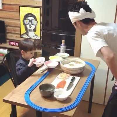 This dad made his son a conveyor belt sushi restaurant at home.