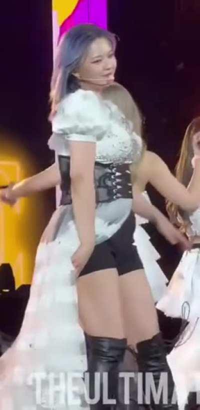 Jeongyeon bounce