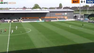 An incredible passage of play in Barnet’s game vs Southend