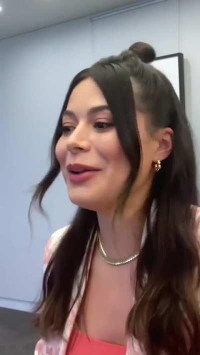 Miranda Cosgrove