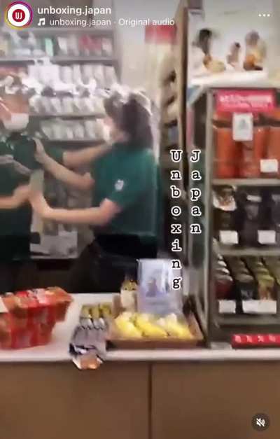 Fight inside the convenience store