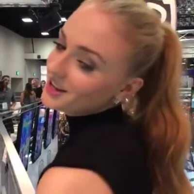 Sophie Turner looking thirsty