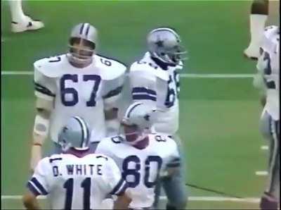 1979 NFL game halted due to unknown objects above the sky.