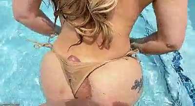 Aj Applegate in pool