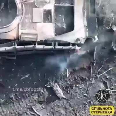 Suicide drone turns soldat into Ash from Alien