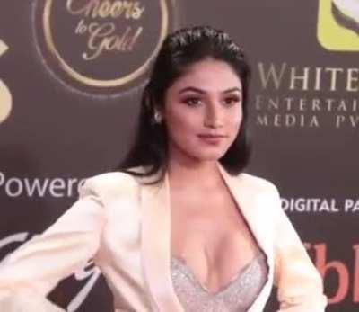 Donal Bisht smiling after nips pop out 🤤🌝