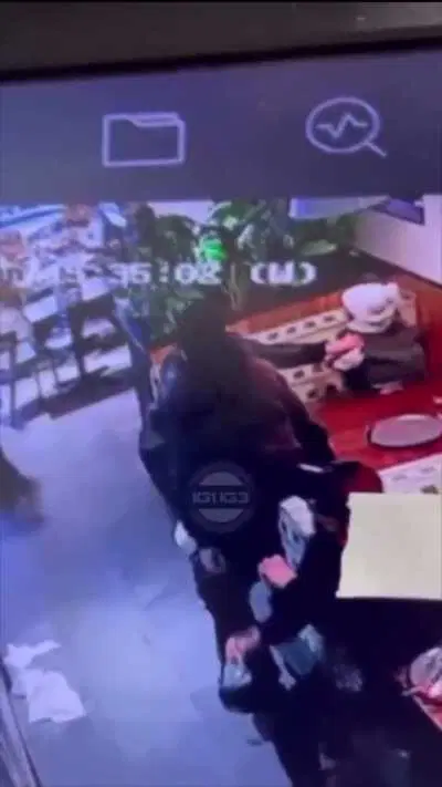 Man slaps a Nando’s employee with a plate whilst she served them food 