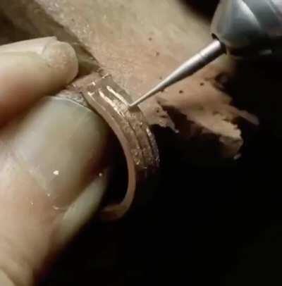 Crafting a diamond ring