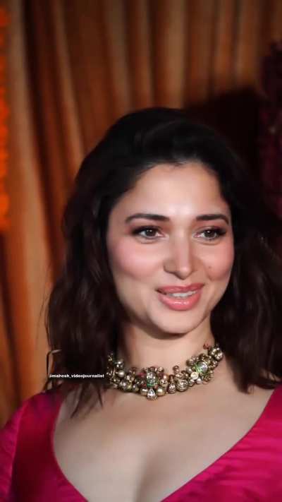 Tamannah navel show off for us❤️